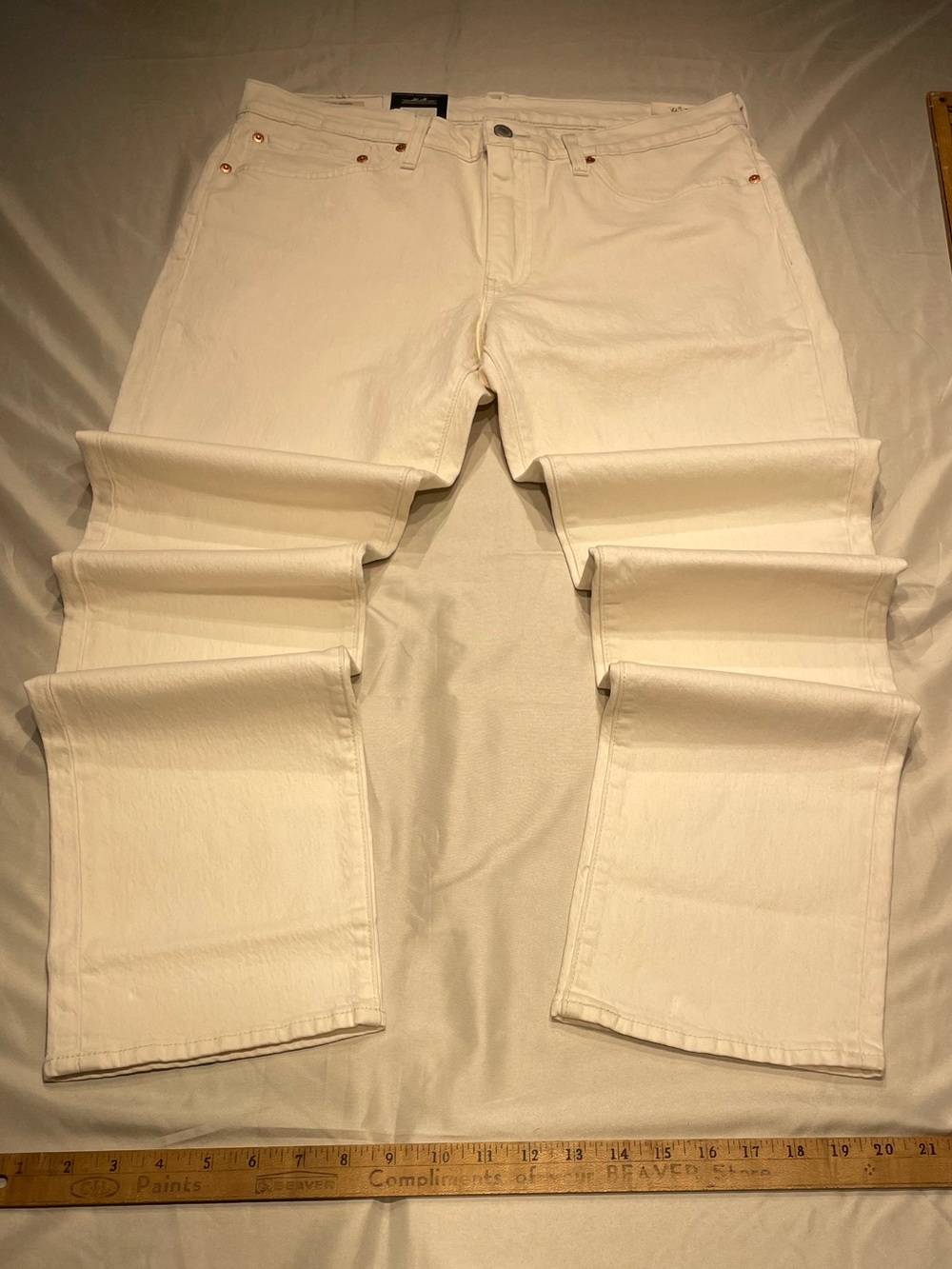 Levi’s Made & Crafted – Big E (33x32) 511 Slim cut Off White/Cream Jeans